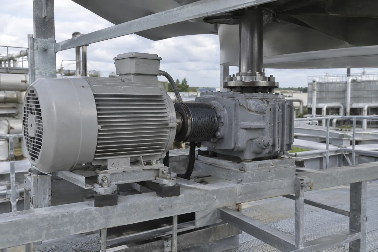 Electric Motors (AC/DC) Image 3